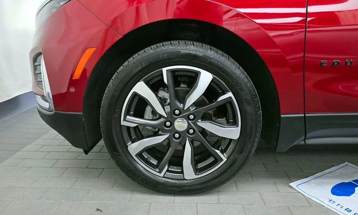 Фото 5 - Chevrolet Equinox