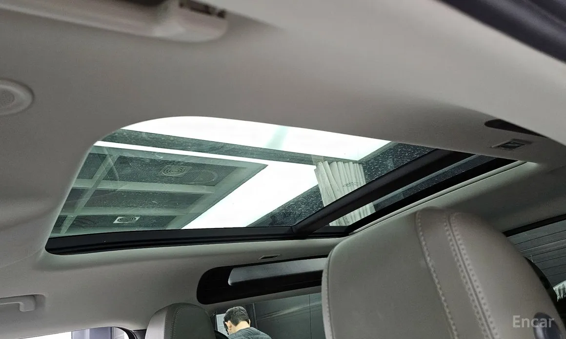 Фото 18 - Land Rover Defender