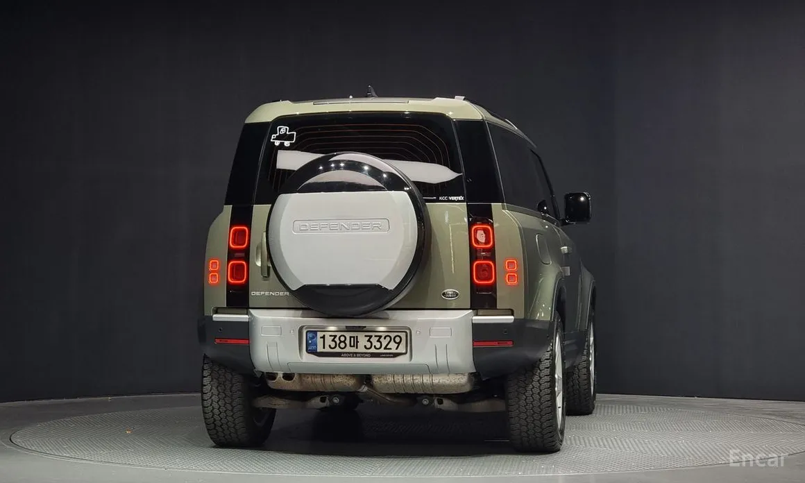 Фото 4 - Land Rover Defender