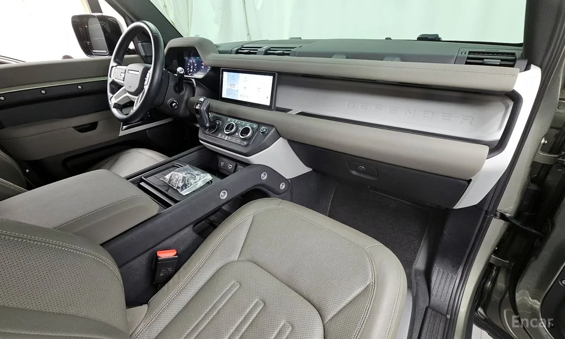 Фото 7 - Land Rover Defender