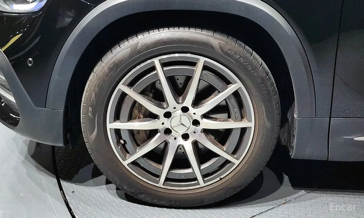Mercedes-Benz GLB-Class 2020 AMG GLB35 4MATIC