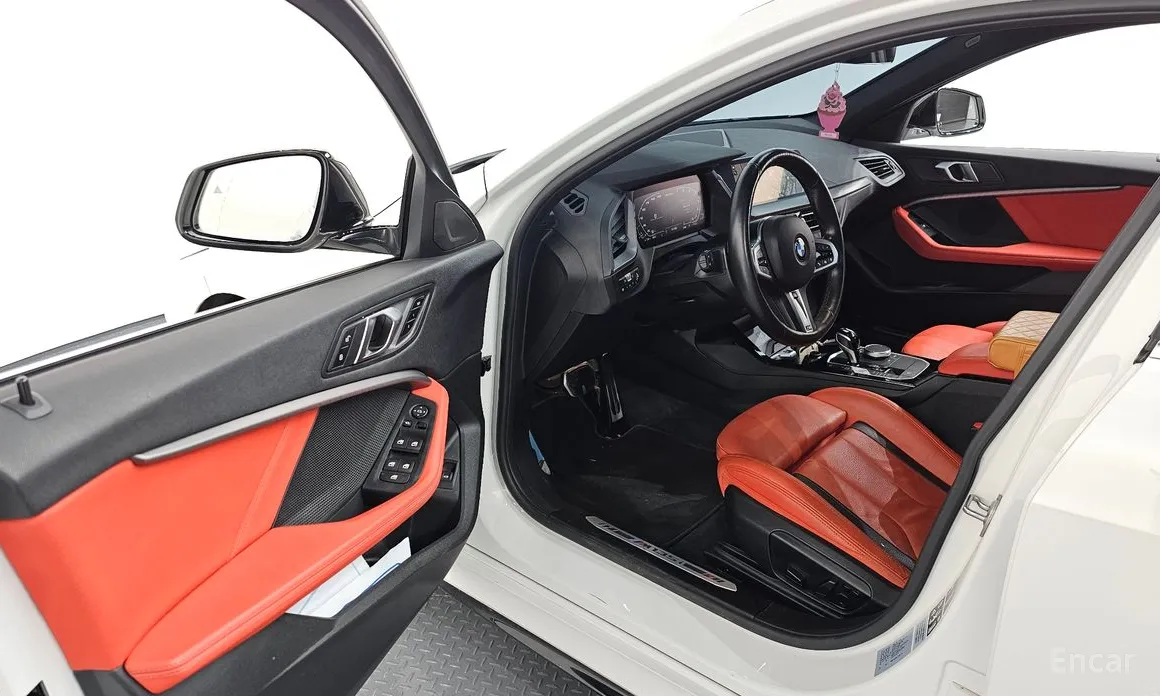 Фото 10 - BMW 1 Series