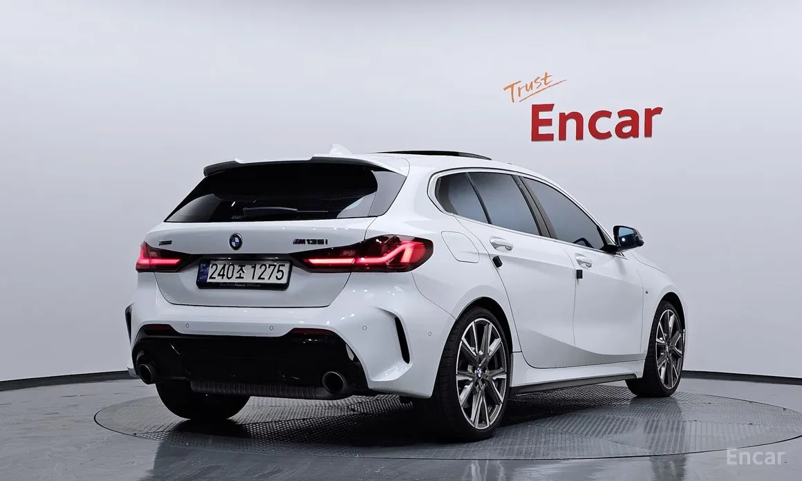 Фото 2 - BMW 1 Series