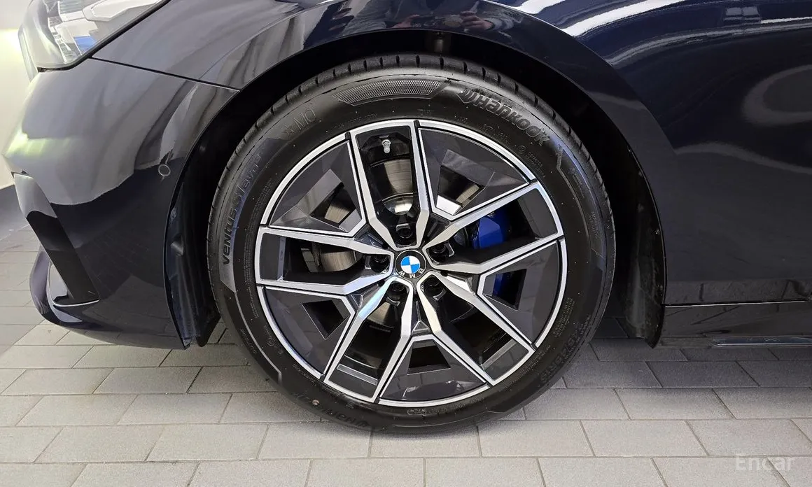 Фото 5 - BMW 5 Series