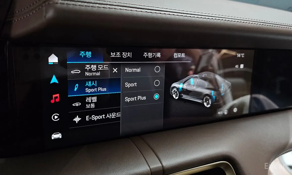 Фото 17 - Porsche Taycan