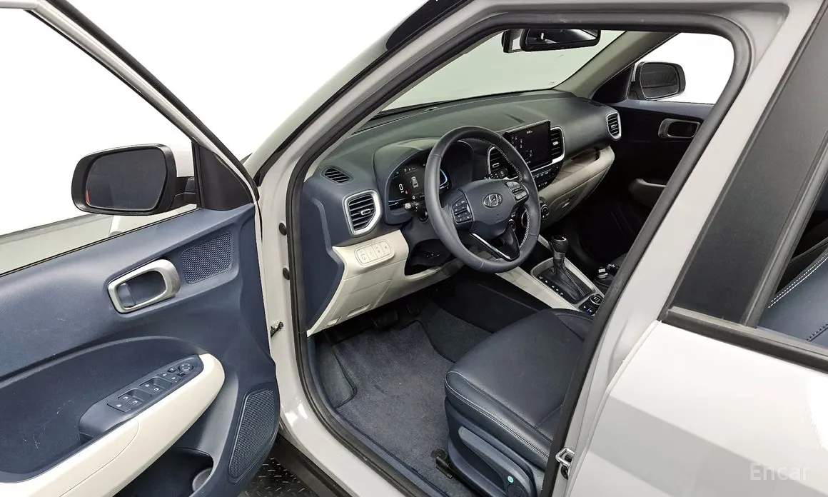 Фото 11 - Hyundai Venue