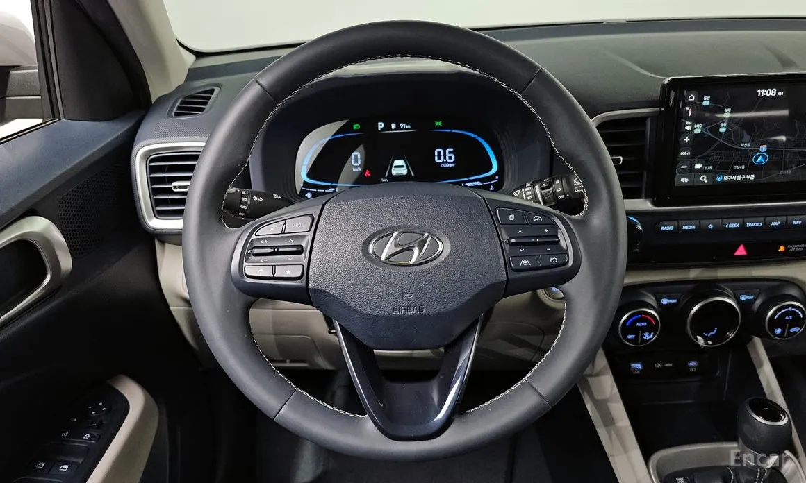 Фото 13 - Hyundai Venue