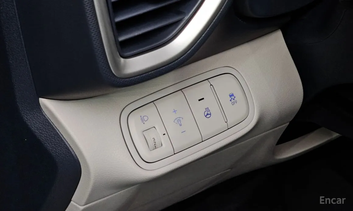 Фото 14 - Hyundai Venue