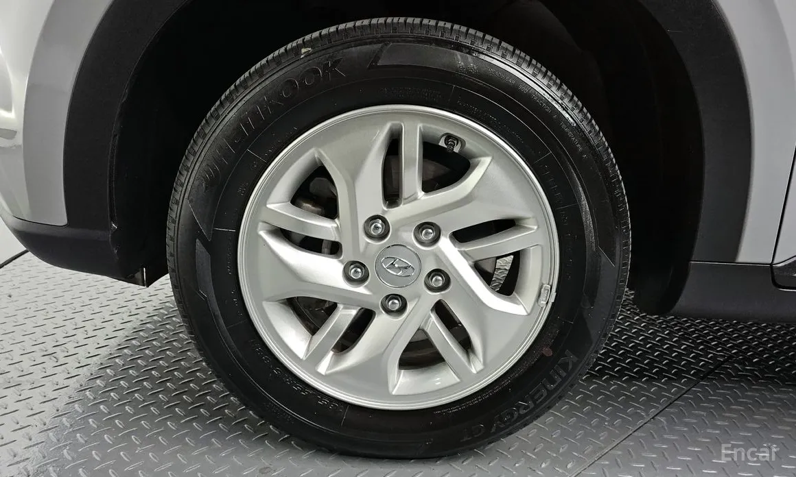 Фото 5 - Hyundai Venue