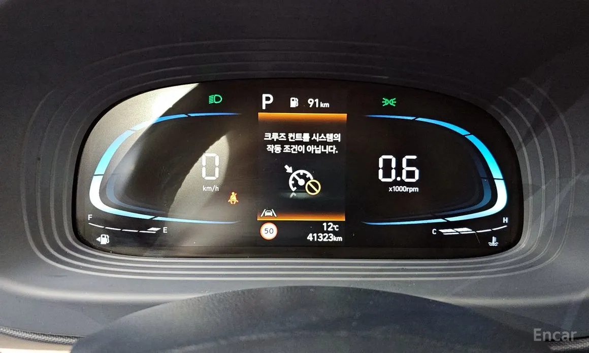 Фото 8 - Hyundai Venue