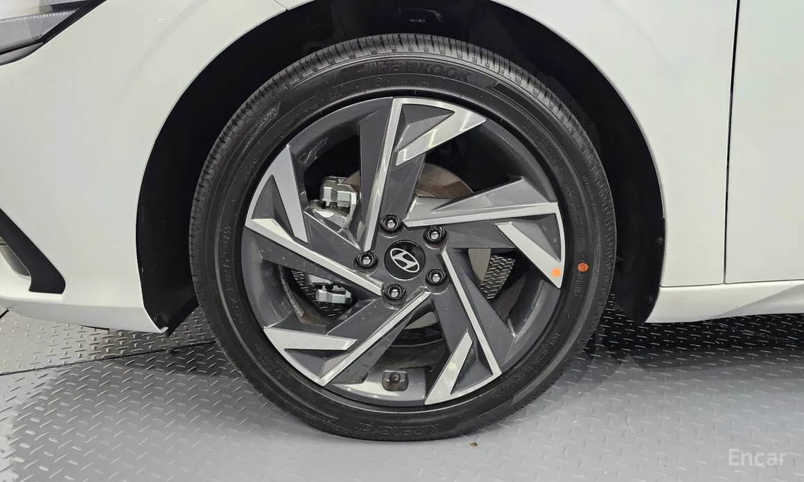 Фото 5 - Hyundai Avante