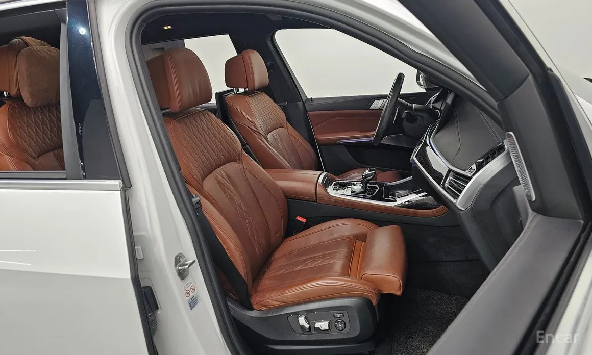 Фото 11 - BMW X7