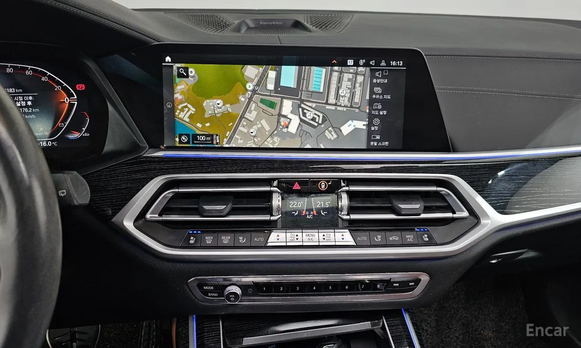 Фото 14 - BMW X7