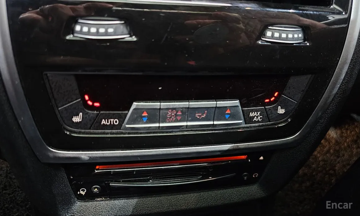 Фото 19 - BMW X7