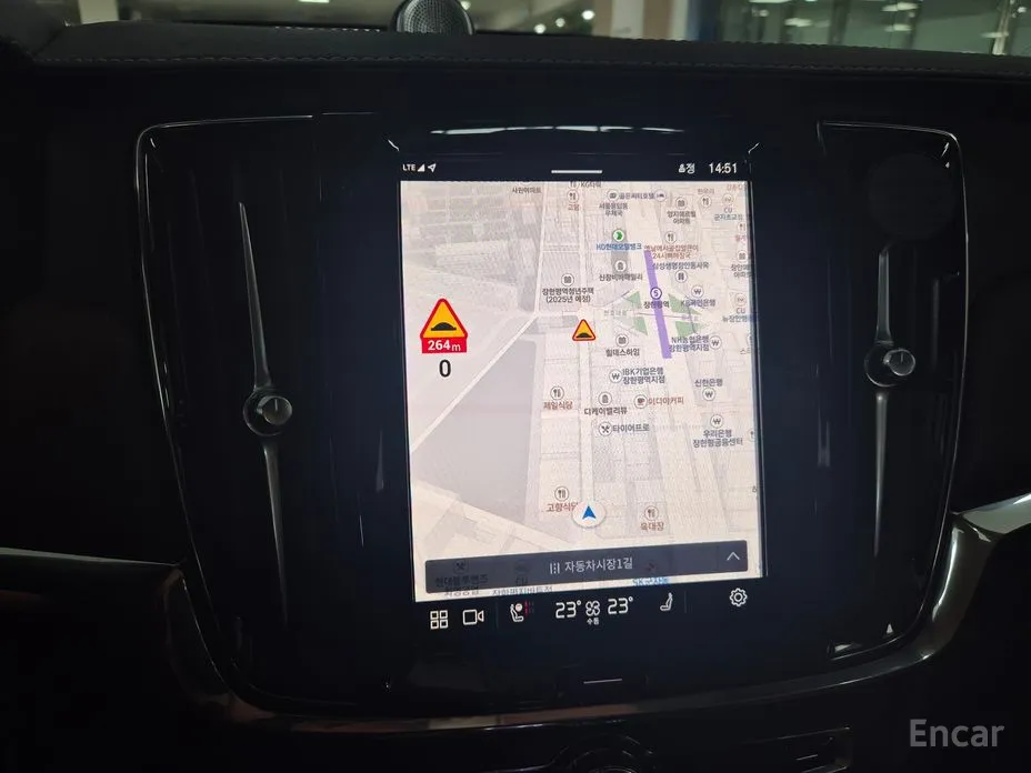 Фото 10 - Volvo S90