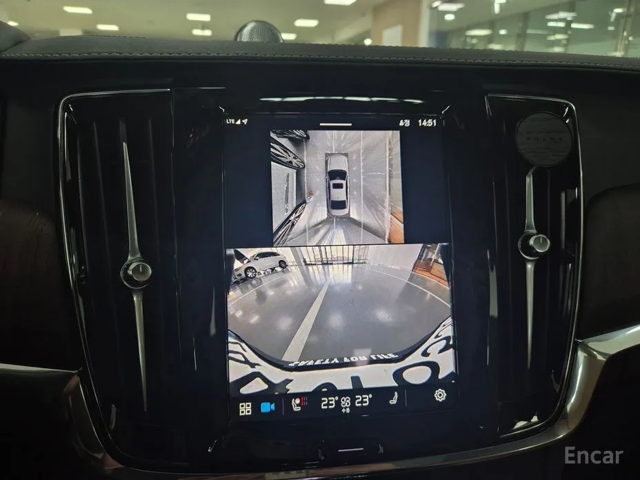 Фото 12 - Volvo S90