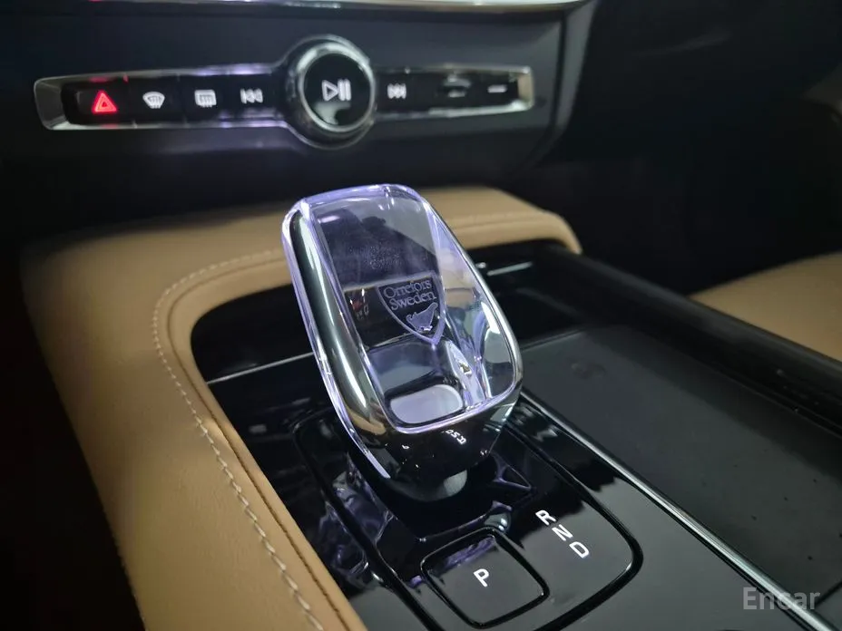 Фото 14 - Volvo S90