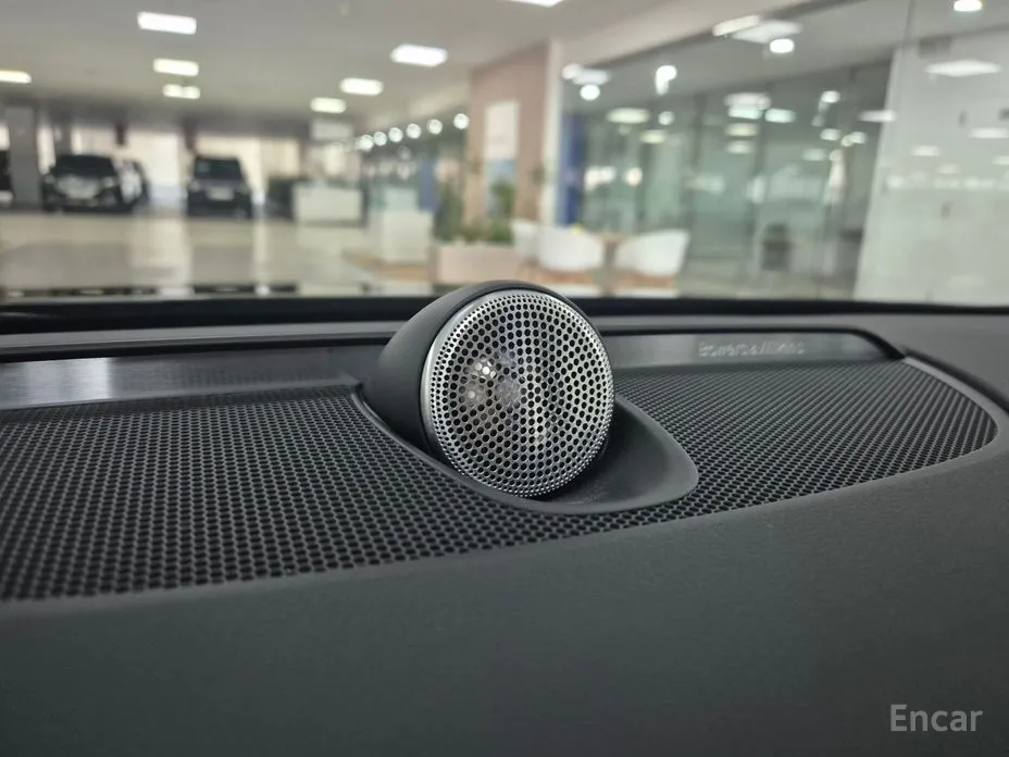 Фото 15 - Volvo S90