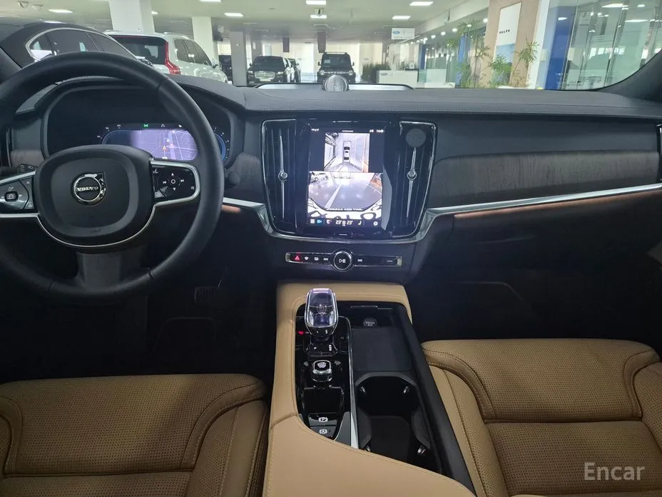 Фото 16 - Volvo S90