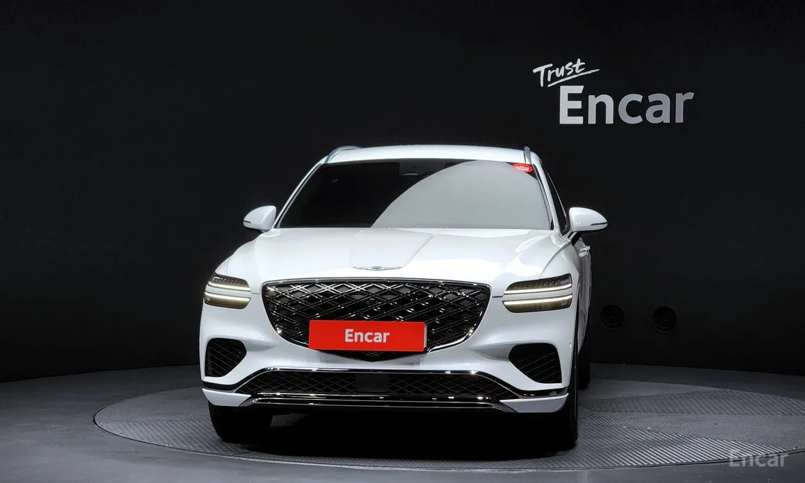 Фото 3 - Genesis GV70