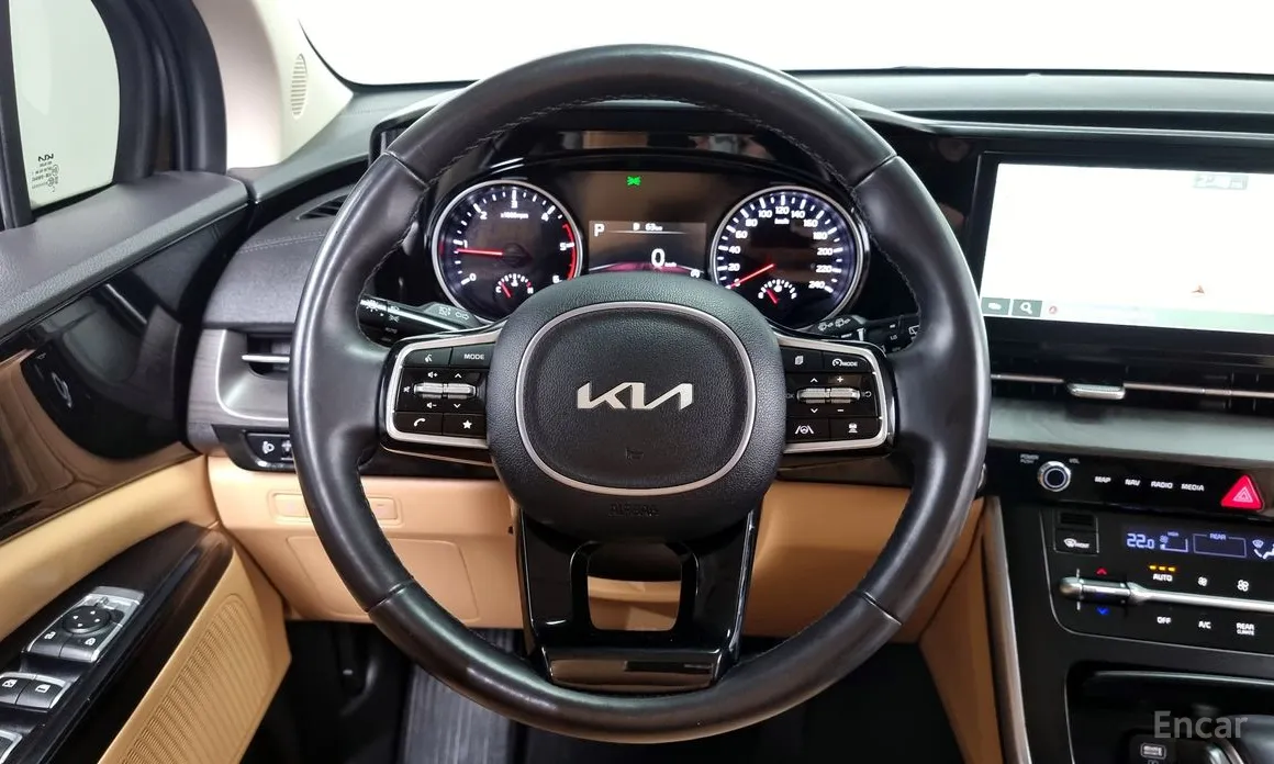 Фото 14 - Kia Carnival