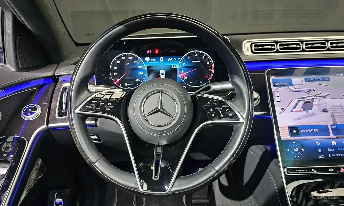 Фото 13 - Mercedes-Benz S-Class