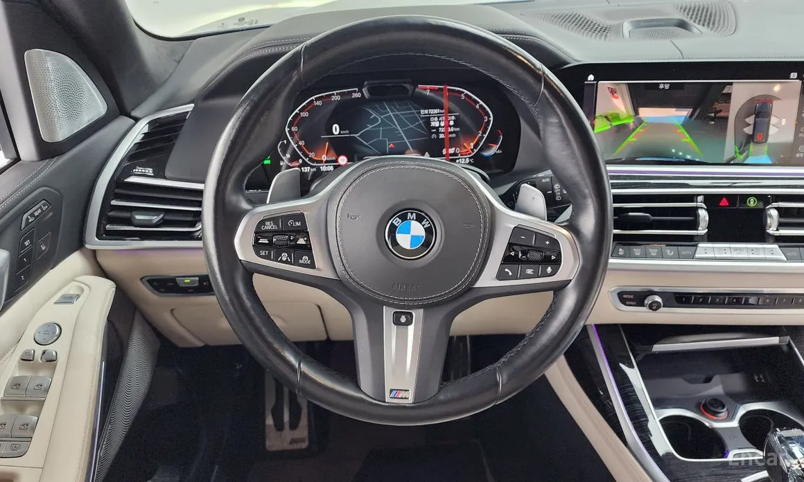 Фото 13 - BMW X7