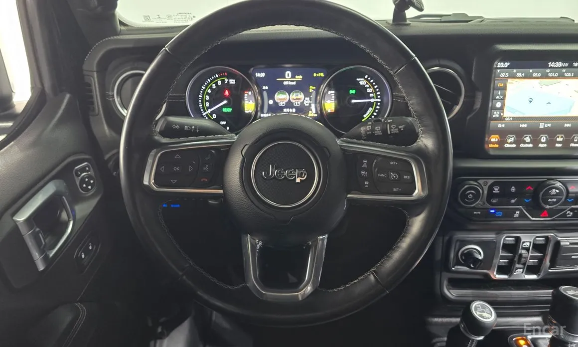 Фото 13 - Jeep Wrangler