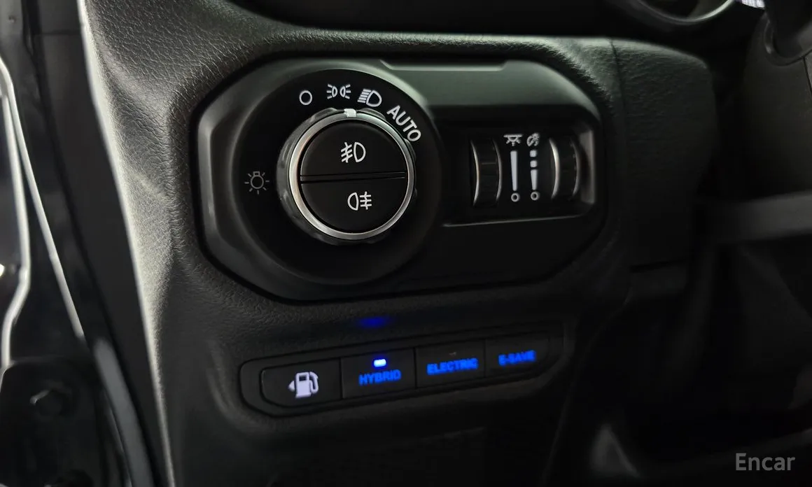 Фото 14 - Jeep Wrangler