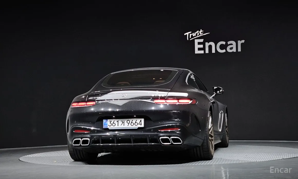 Фото 4 - Mercedes-Benz AMG GT