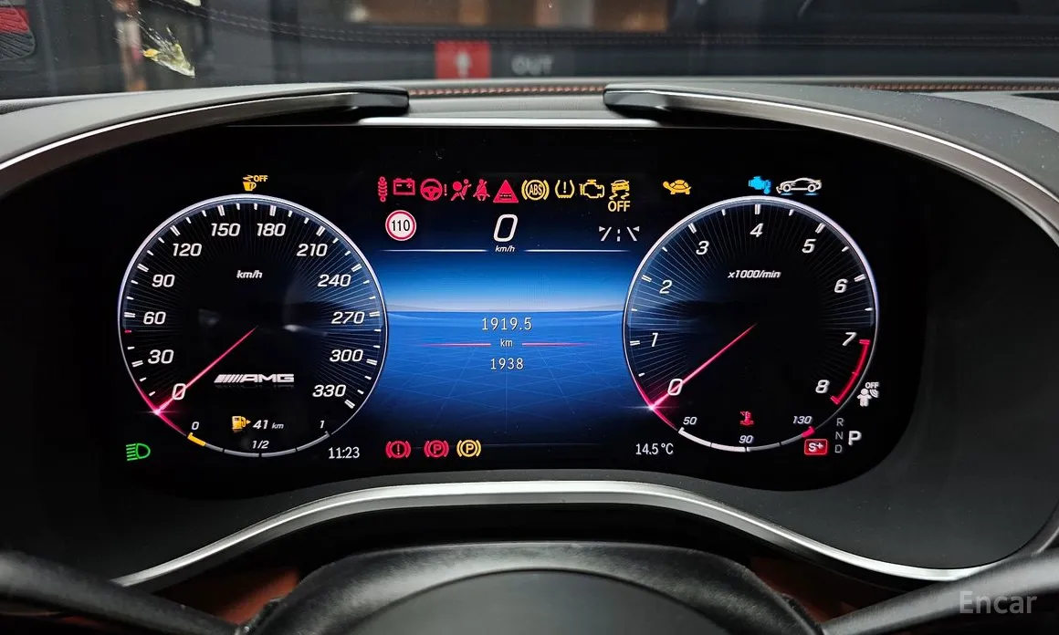 Фото 8 - Mercedes-Benz AMG GT