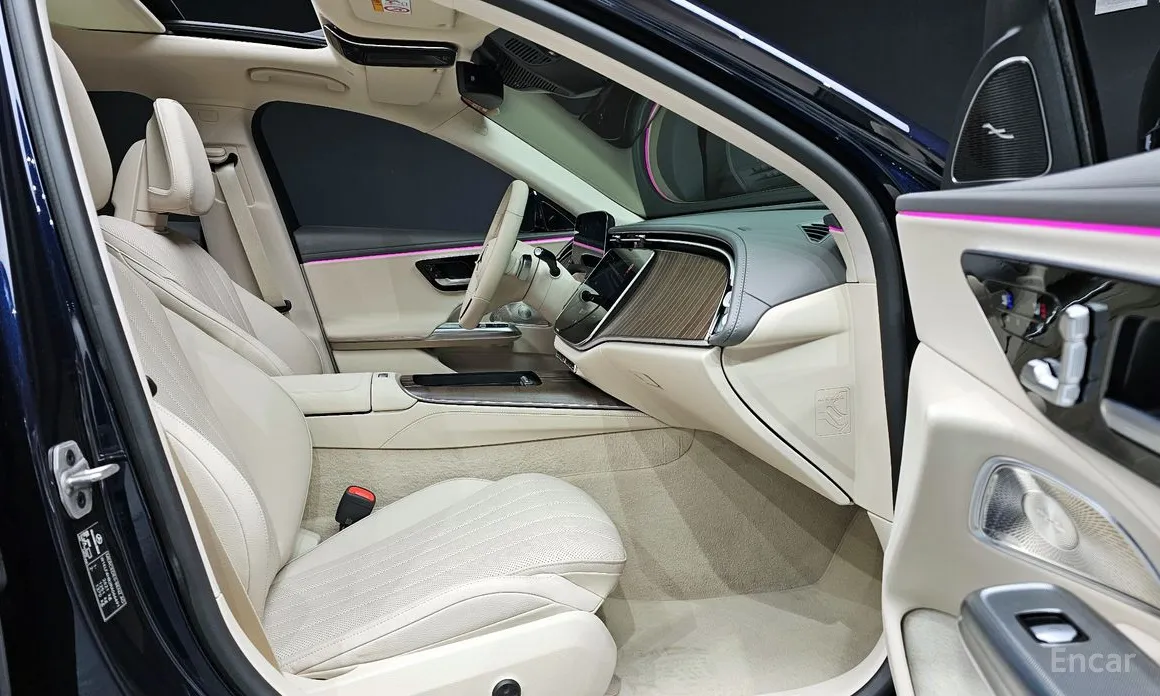 Фото 10 - Mercedes-Benz E-Class