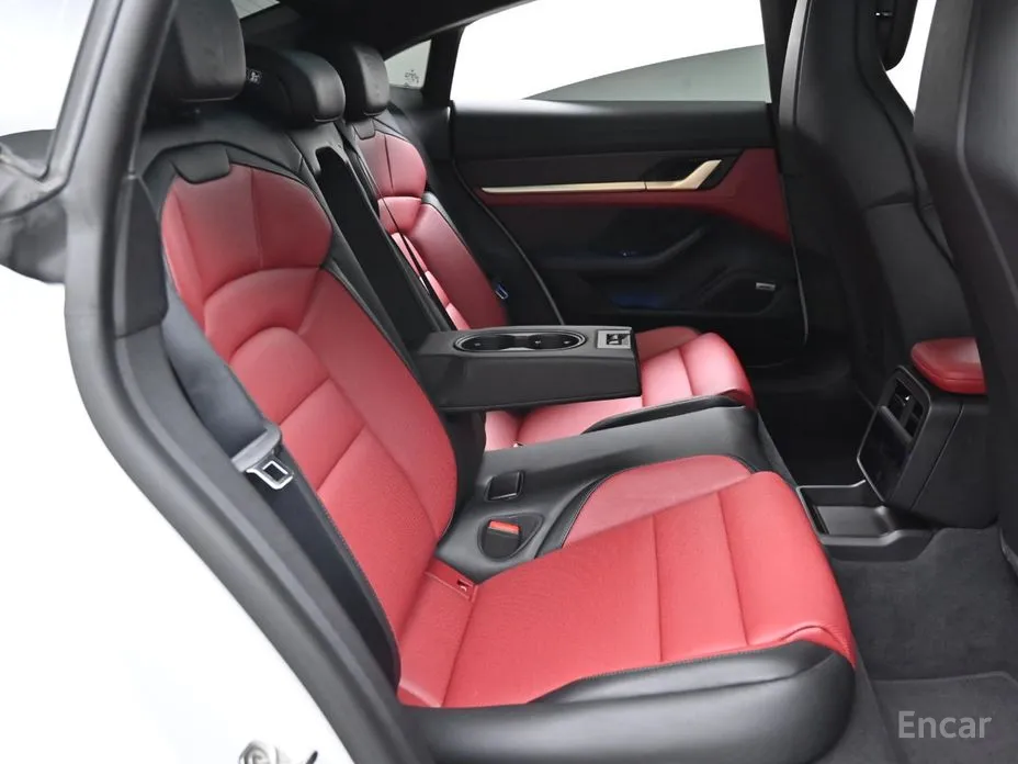 Porsche Taycan 2020 Turbo S