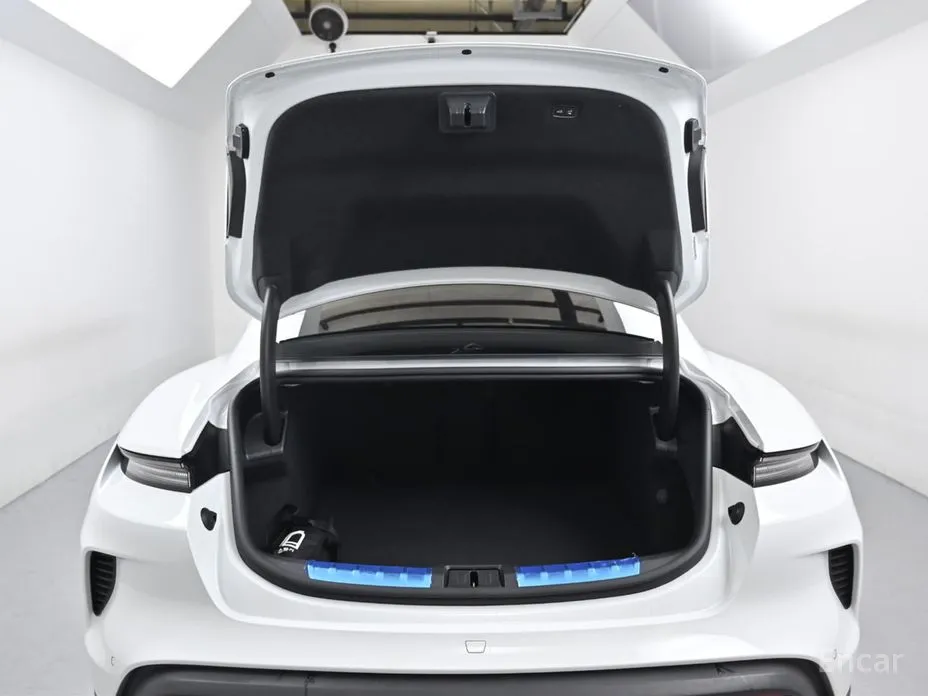 Porsche Taycan 2020 Turbo S