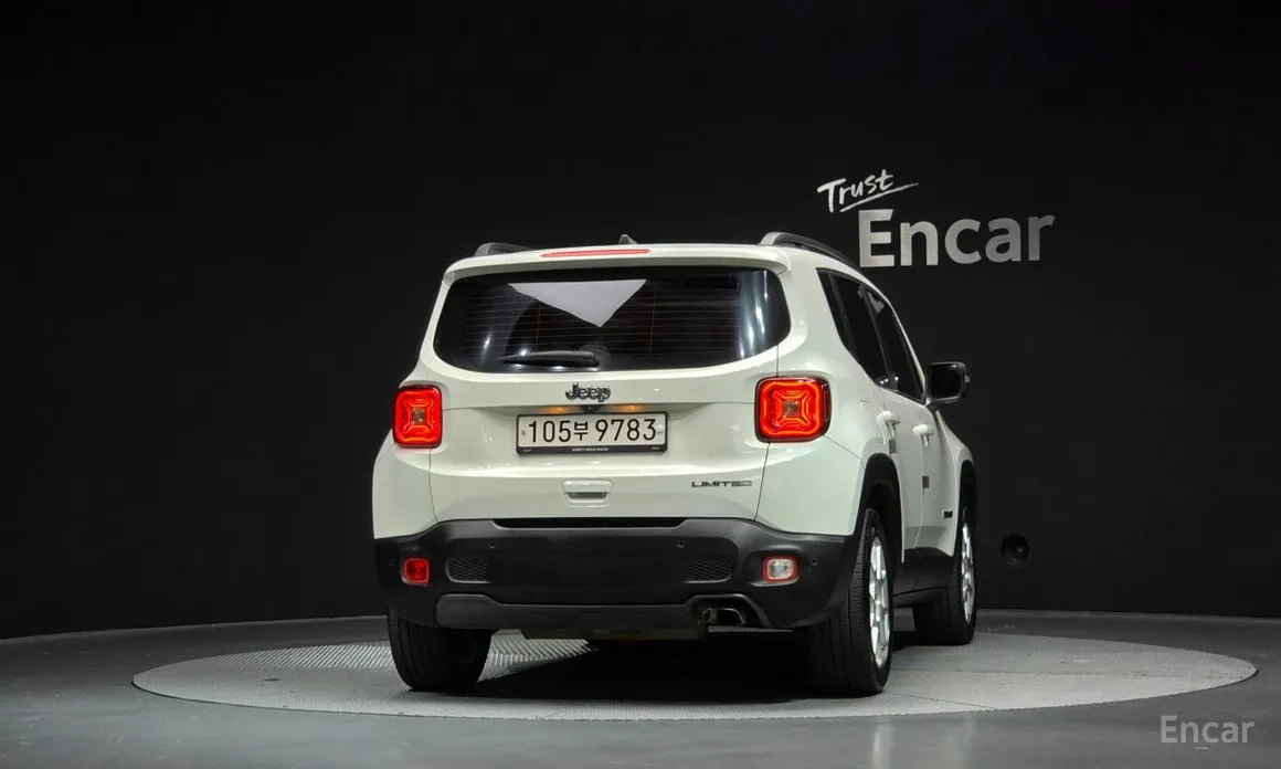 Фото 4 - Jeep Renegade