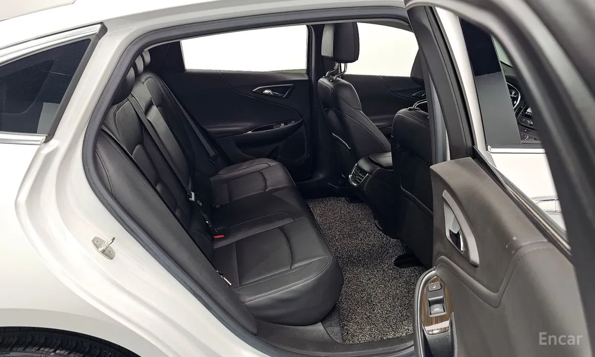 Фото 11 - Chevrolet Malibu