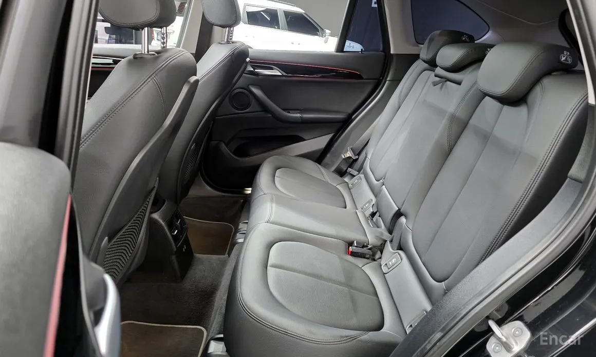 Фото 12 - BMW X1