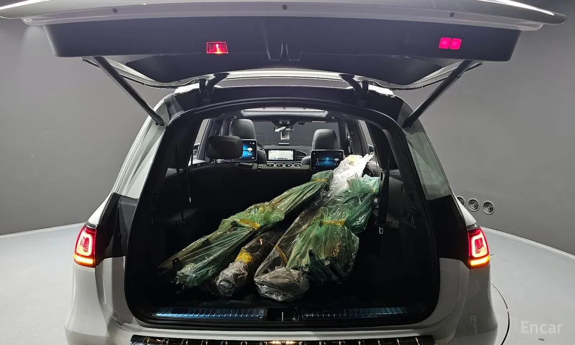 Photo 20 - Mercedes-Benz GLS-Class
