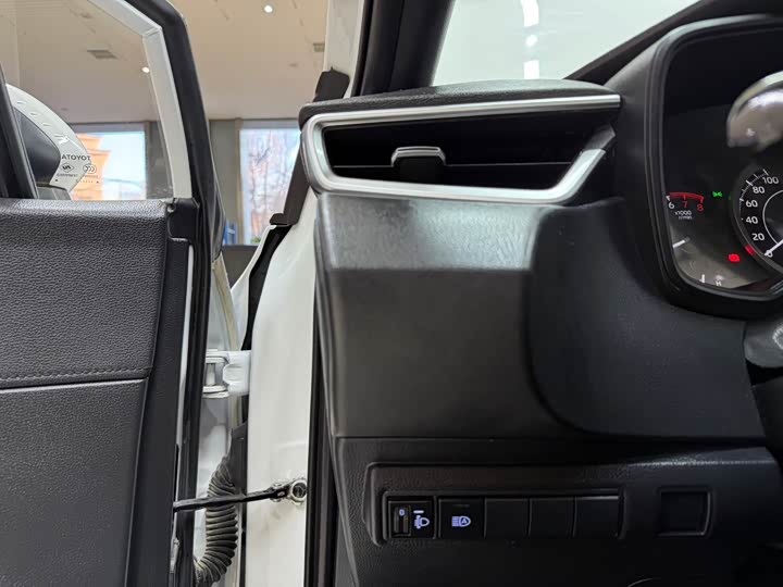 Фото 9 - Toyota Levin