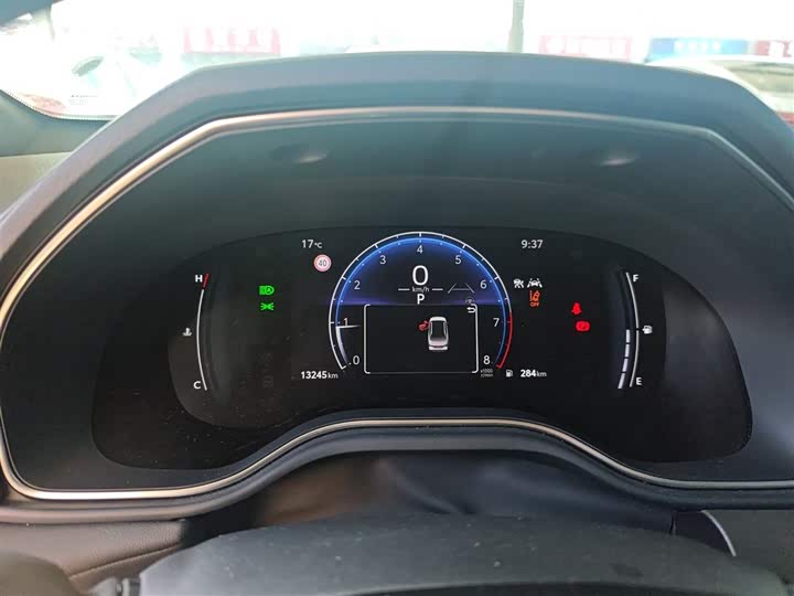 Фото 11 - Toyota Avalon