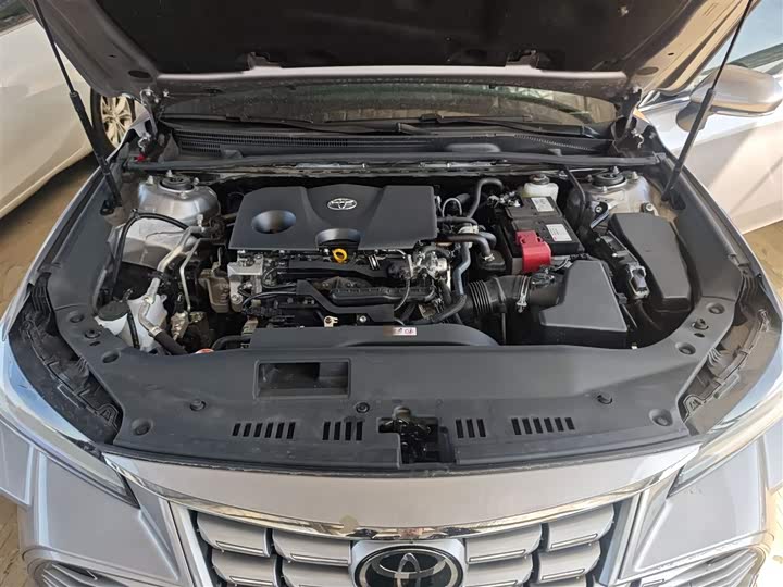 Фото 19 - Toyota Avalon