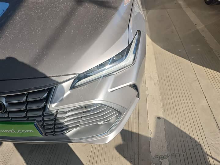 Фото 23 - Toyota Avalon