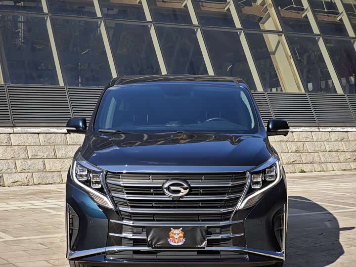 Фото 2 - GAC Trumpchi M8