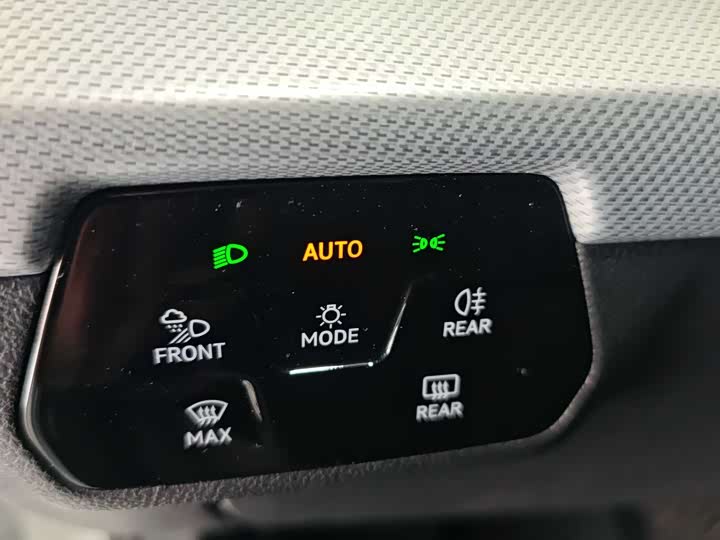 Фото 16 - Volkswagen Lamando L