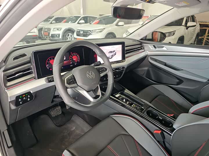 Фото 9 - Volkswagen Lamando L