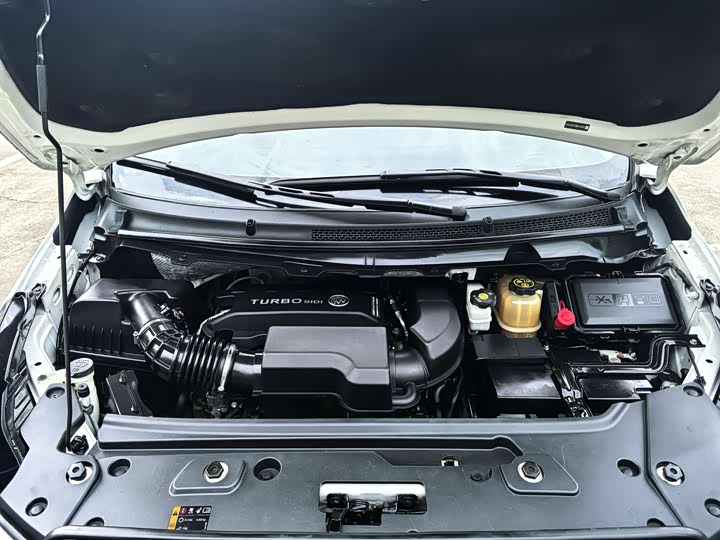 Фото 19 - Buick GL8 ES