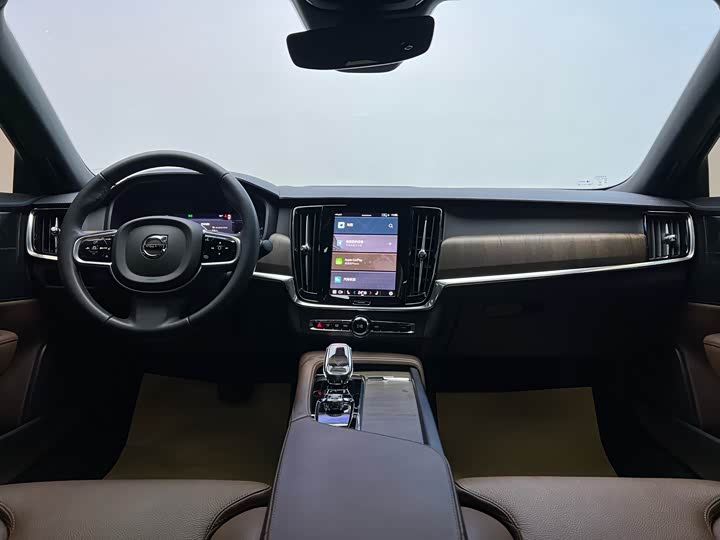 Фото 16 - Volvo S90