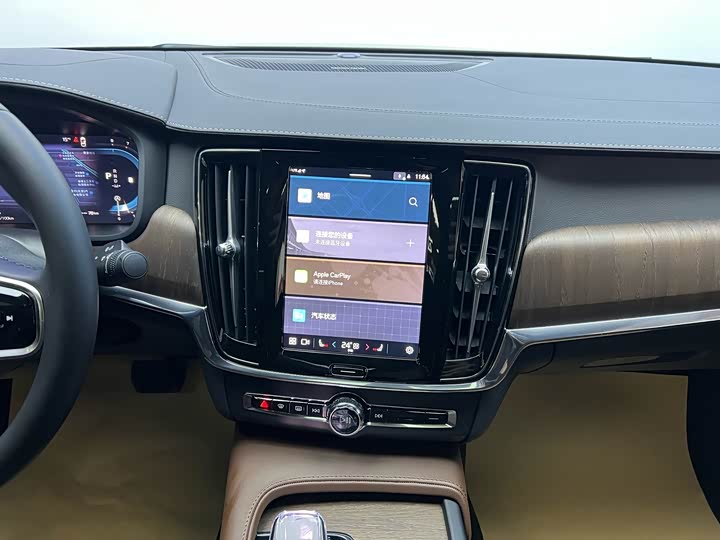 Фото 21 - Volvo S90