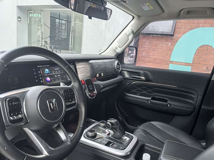 Фото 10 - Tank 300