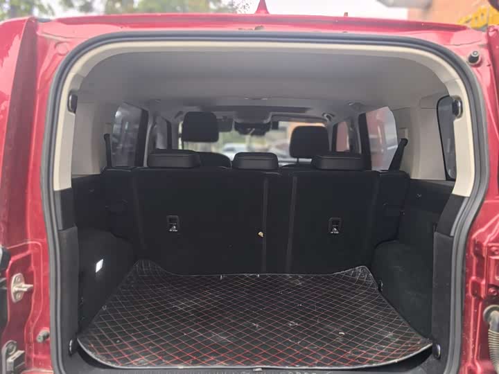 Фото 16 - Tank 300